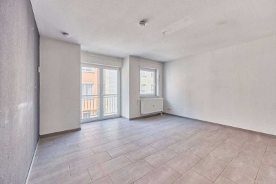 � Zugang mit Aufzug in die Wohnung � Im Herzen von Bruchsal, 85,44 m² Wohnfläche, 3-Zimmer