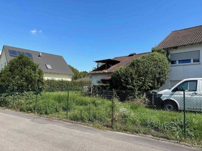 Provisionsfrei - Kleines Haus bzw. Bauplatz zu verkaufen