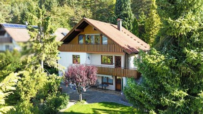 Großzügiges, gepflegtes Einfamilienhaus mit wunderschönem Garten und Doppelgarage in 78564 Wehingen