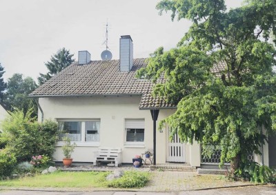 Helle Eigentumswohnung mit Gartenanteil in ruhiger Waldrandlage