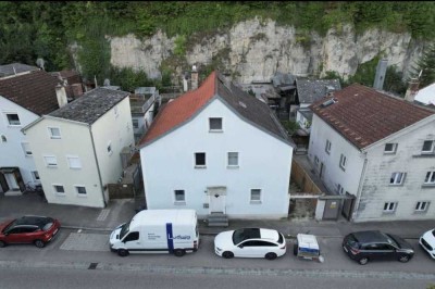 Stilvolles und geräumiges Haus mit zwei Wohnungen in Eichstätt