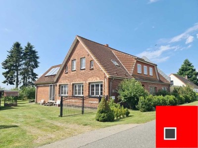 Doppelte Freude! 
Zweifamilienhaus im Grünen