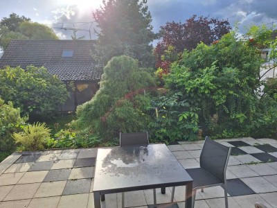 Neu renovierte 3-Zimmer-Wohnung mit Holzofen und 2 Terrassen + Garten in Ettlingen-Bruchhausen