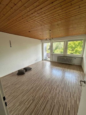 Stilvolle 3-Raum-Wohnung mit Balkon und Einbauküche in Worms