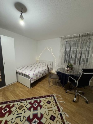 Freundliche 1,5-Zimmer-Wohnung mit EBK in Siegen