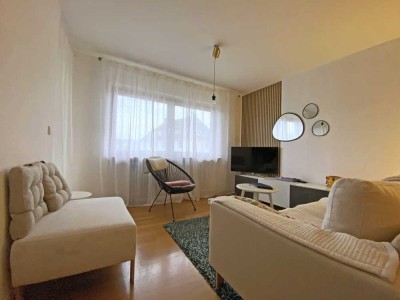 Gemütliche 2-Zimmerwohnung mit Einbauküche und Garage