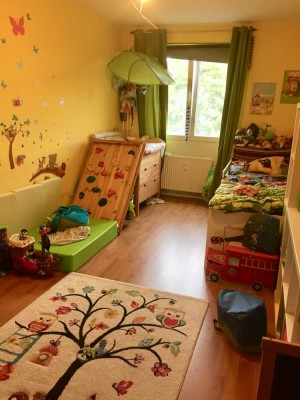 Stilvolle 3-Raum-Wohnung mit Balkon und EBK in Norderstedt