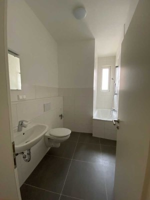 Kernsanierte Altbauwohnung in ruhigem Hinterhaus in der Neckarstadt!