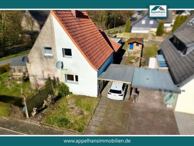 Charmante Doppelhaushälfte mit Entwicklungspotenzial