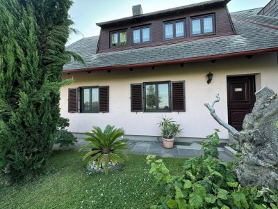 Charmantes Einfamilienhaus mit Terrasse und Stellplatz in Grünruhelage in Aspern - 124 m² Wfl. - 5 Zi. - Nahe Naturparadies Lobau