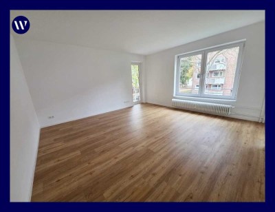 1-Zimmer-Apartment mit Balkon, separate Küche mit Einbauküche, modernes Duschbad