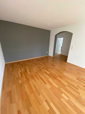 Stilvolle 3 Zimmer Wohnung mit Balkon, Wintergarten und EBK, im Kurviertel Bad Neuenahr
