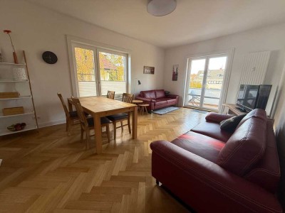 Unikat! 3-Zimmer mit Balkon und traumhaftem Ausblick! Vollmöbliert!