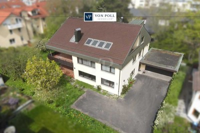 Grundsolides 2-3-Familienhaus mit Gartenoase im Herzen von Leonberg