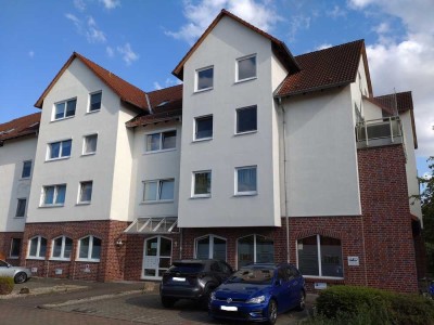Erstbezug nach Renovierung: Zentrale 3-Zimmer-Wohnung in Seelze-Letter mit Aufzug und Balkon