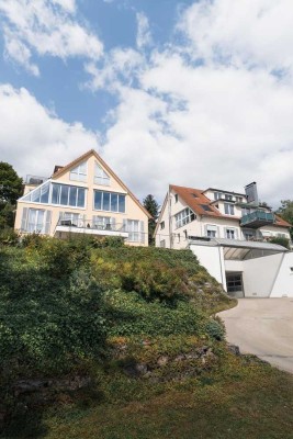 Helle Etagenwohnung mit Panoramablick