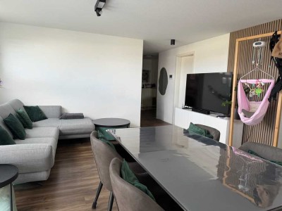Neuwertig & provisionsfrei: Moderne, lichtdurchflutete 4-Zimmerwohnung mit Garten in Maichingen