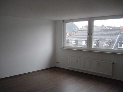 Geräumige 2 Zimmer-Wohnung in zentraler Lage in Rotthausen!!!
