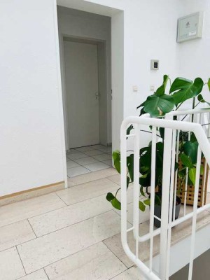 Attraktive  2 ,5 Zimmer Wohnung   im  3 o.G.  Die beste Wohnlage in Grevenbroich.