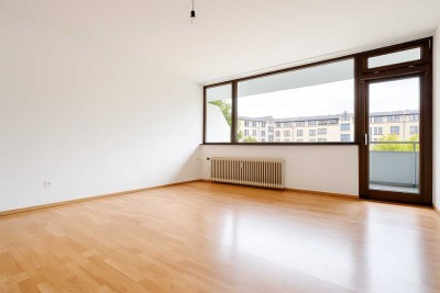 BEZUGSFREI: Moderne 2-Zimmer-Wohnung mit Tiefgarage & 2 Balkonen