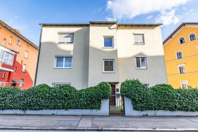 Renovierungsbedürftiges 3-Parteienhaus mit viel Potential in zentraler TOP-Lage von Ingolstadt!