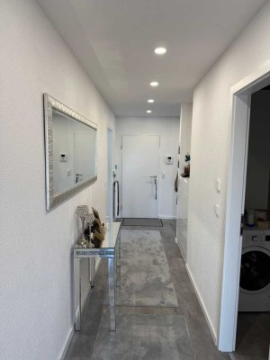 Neu sanierte helle 4,5 Zimmer-Wohnung im Neuberg