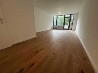 Modernisierte 2,5-Zimmer-Wohnung mit Balkon und TG-Stellplatz in Hummelsbüttel!