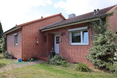 Familienfreundliches Einfamilienhaus mit Garage von privat.