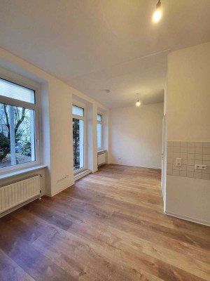 Singlewohnung mit Terrasse im Innenhof + Einbauküche als Option!!!