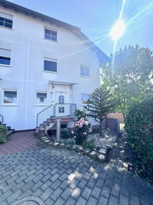 Helle großzügige DHH in guter Lage mit kleinem Garten in Zwingenberg