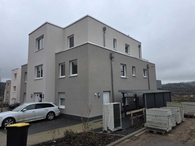 Neubau in Mechernich,  Etagenwohnung mit Fernblick und PKW Stellplatz