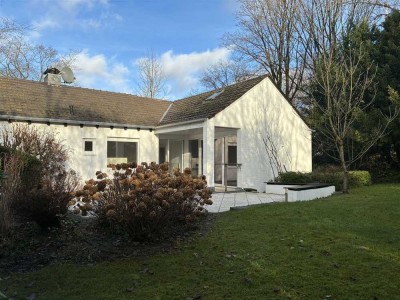 Exklusives 1-2F.Haus mit viel Platz, Raum für Ideen, im grünen – Einliegerwohnung und Rundumgarten