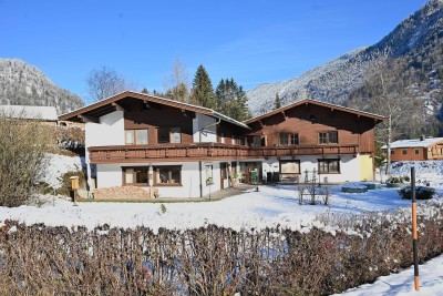Geräumige Wohnung mit Terrasse und eigenem Dachboden