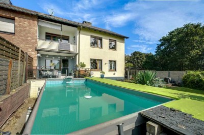 Zweifamilienhaus mit großem Garten und vielen Möglichkeiten in Moers-Asberg