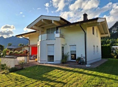 Moderne Villa in beliebter, ruhiger Toplage