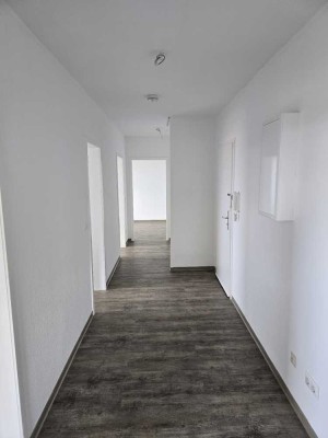 Moderne 3-Zimmer-Wohnung ca. 70,29 m² mit Loggia und Einbauküche