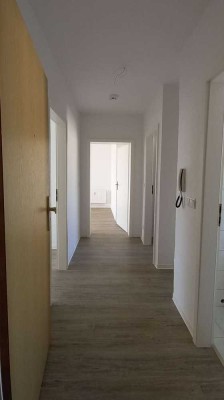 * kompakte 3 Raum mit Balkon in Marienthal *