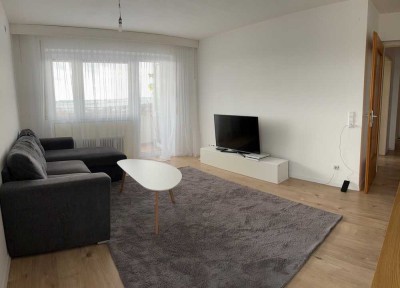 Moderne 4-Zimmer-Wohnung mit hinreißendem Ausblick und Garage zu verkaufen