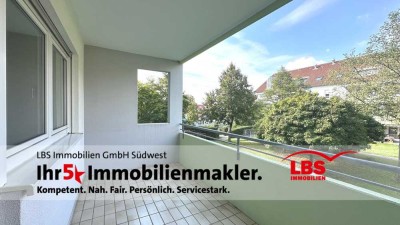 Helle, renovierte Wohnung mit Balkon und Stellplatz