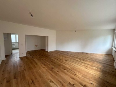 Wohnen mit Stil: Helle Citywohnung mit Terrasse & Tageslichtbad