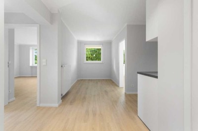 2,5-Zimmer-Wohnung mit Einbauküche, Balkon, Teilmöbliert und WG-geeignet in Schnelsen