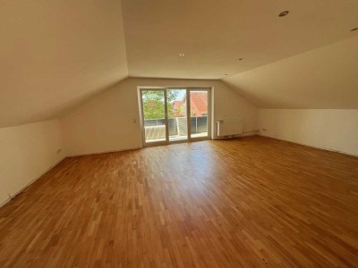 Luxus Wohnung mit 2 Balkonen, Garten und Terrasse