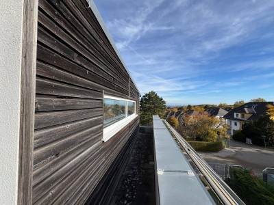 Modernes Familienhaus mit wunderschönem Blick, das Garten und Dachterrasse bietet - von privat