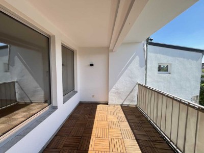 *ZUM WOHLFÜHLEN FÜR DIE GANZE FAMILIE* - MIT RUHIGEM BALKON