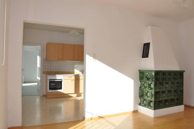 Besondere 2,5 Zi.- AUSSICHTS- Mietwohnung im Zentrum von Bad Gastein, großzügig geschnitten, zentral gelegen, Kachelofen inklusive