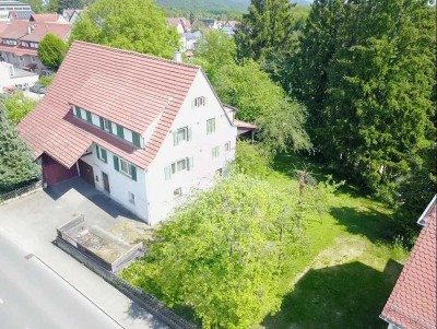Schönes Wohnhaus mit Scheune und großem Garten - viel Platz für die ganze Familie