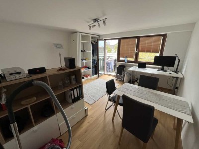 Möblierte 1-Zimmer Wohnung mit Balkon zur Untermiete 10.08.2025-31.12.2025