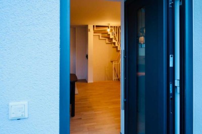 Freundliches 4-Zimmer-Reihenendhaus mit gehobener Innenausstattung und EBK in München Perlach