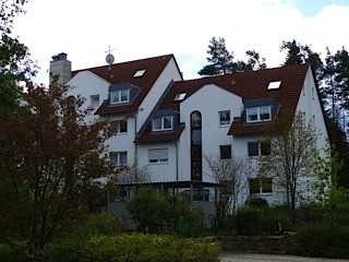 Wohnen w im RH Terrassenwohnung m Garten Sonderausstattung