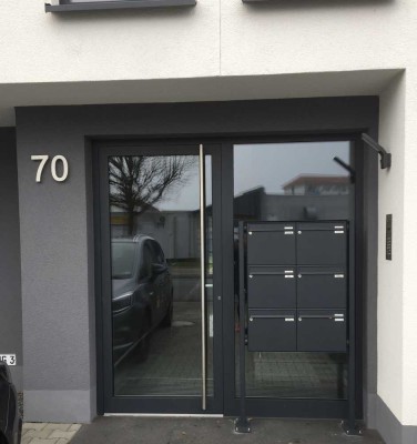 Schöne und neuwertige 3-Raum-Wohnung mit gehobener Innenausstattung mit Balkon in Düren